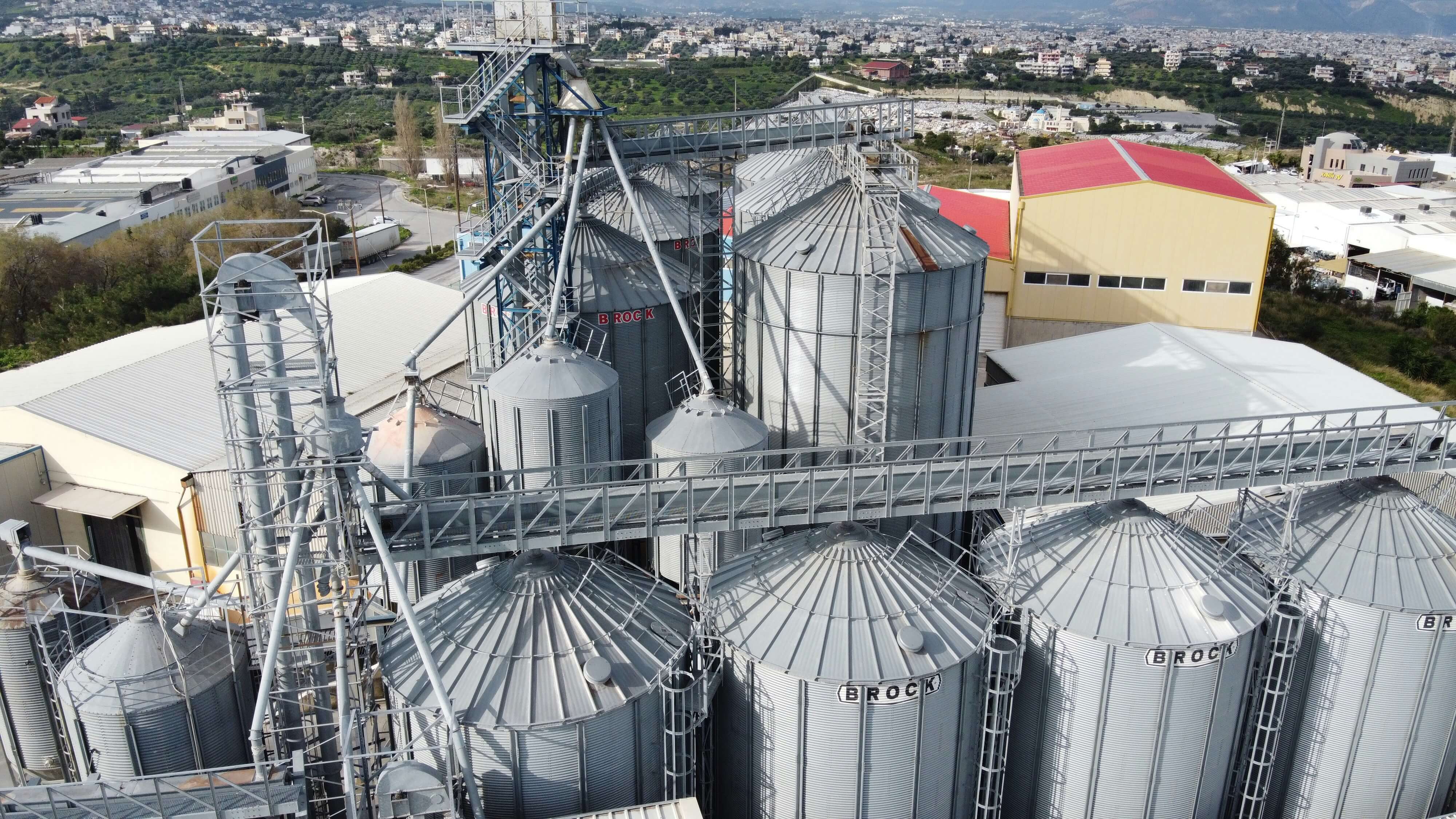 Silos de Armazenagem de Grãos